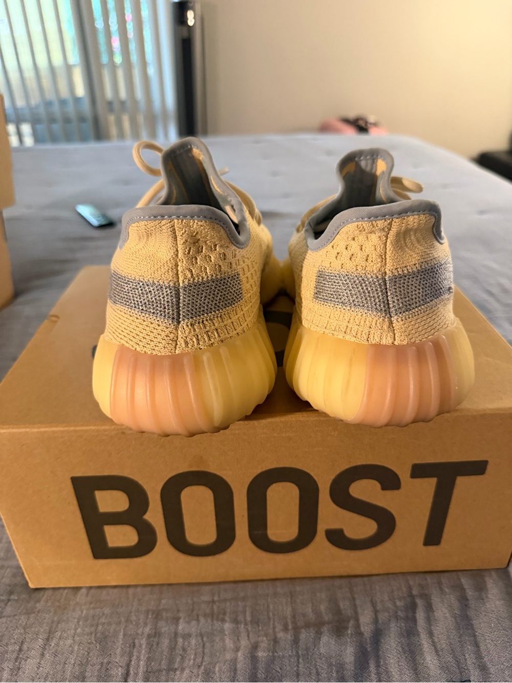 Yeezy Boost linen - Picture 6 of 6